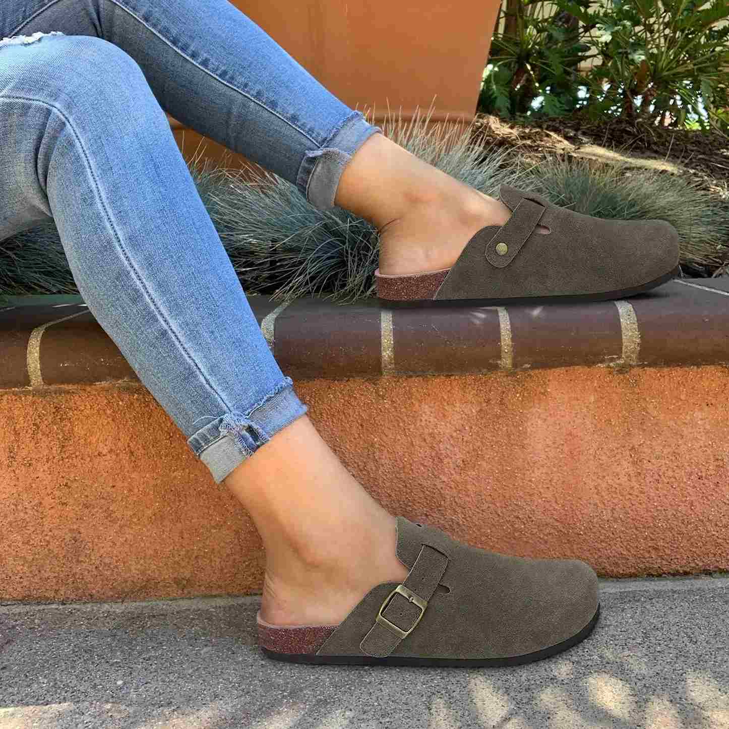 Valdam – Suede Orthopedic Clogs